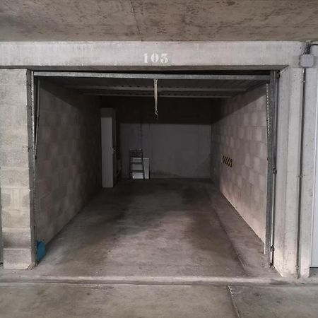 Appartement Avec Garage Proche Du Centre-Ville Troyes Ngoại thất bức ảnh
